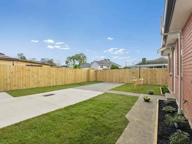 23 Desmond Place, Otara