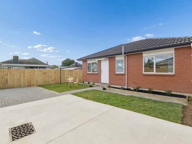 23 Desmond Place, Otara