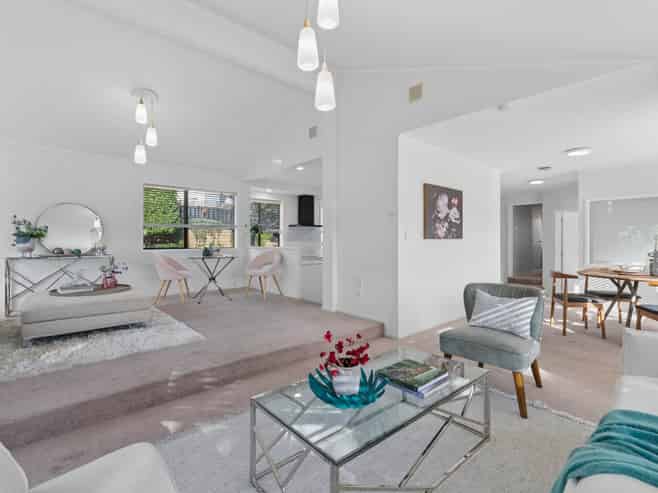 14 Meadowland Drive, Somerville