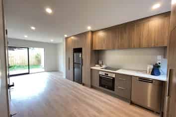 26D Alamein Road, Panmure