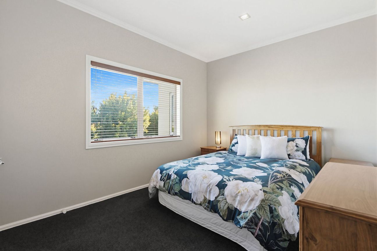 More Space. More Style. More Value. Aquinas Zone. - Meer