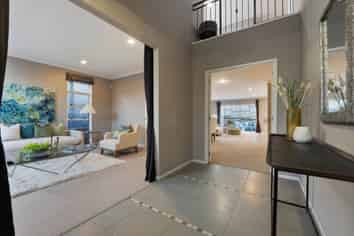 44  Seresin Crescent, Flat Bush
