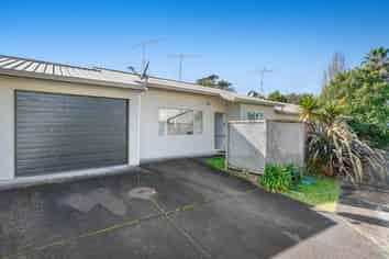 6/372 Whangaparaoa Road, Stanmore Bay