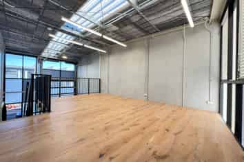 Modern Industrial Workshop In Central Mt Wellington