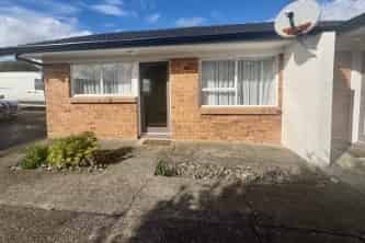 8/318 Te Atatu Road, Te Atatu South