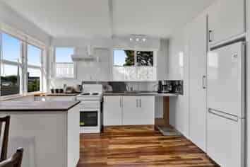 2 A'Court Street, Hawera