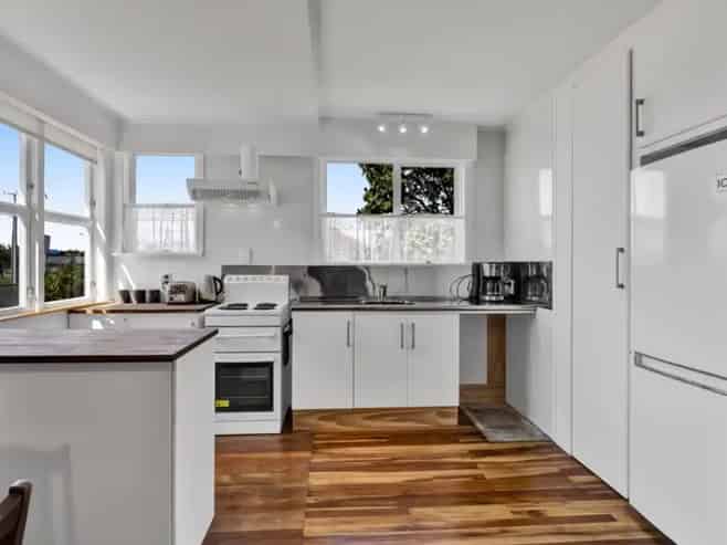 2 A'Court Street, Hawera
