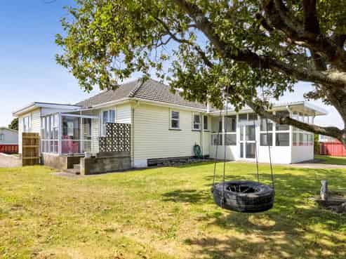 2 A'Court Street, Hawera