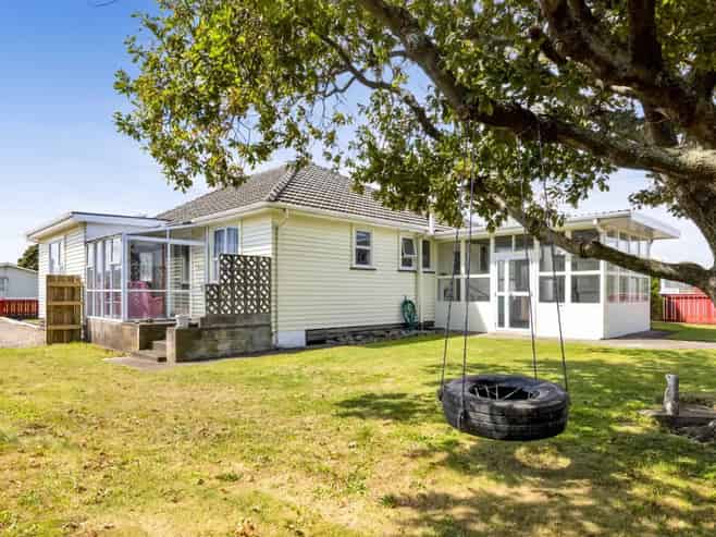 2 A'Court Street, Hawera