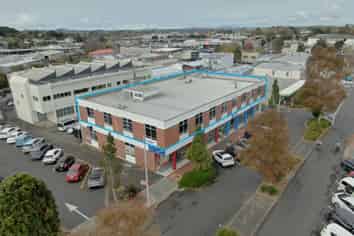 Large Pukekohe Office Opportunity - 533m²