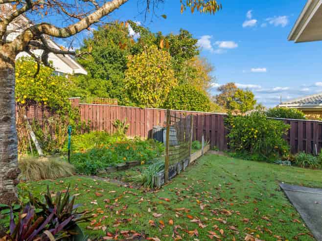 2/39 Ashdown Place, Papakura