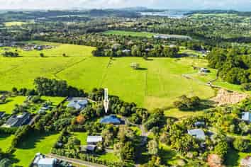 87A Rainbow Falls Road, KERIKERI