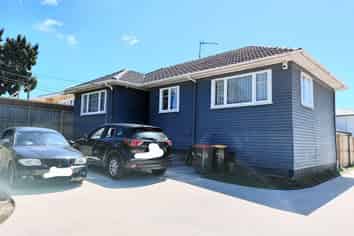 383 West Coast Road, Glen Eden