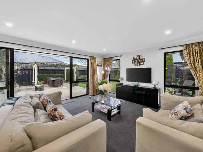 21 Bernice Crescent, Yaldhurst