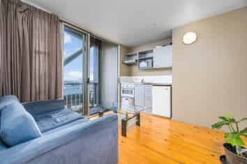 10E/8 Scotia Place, Auckland Central