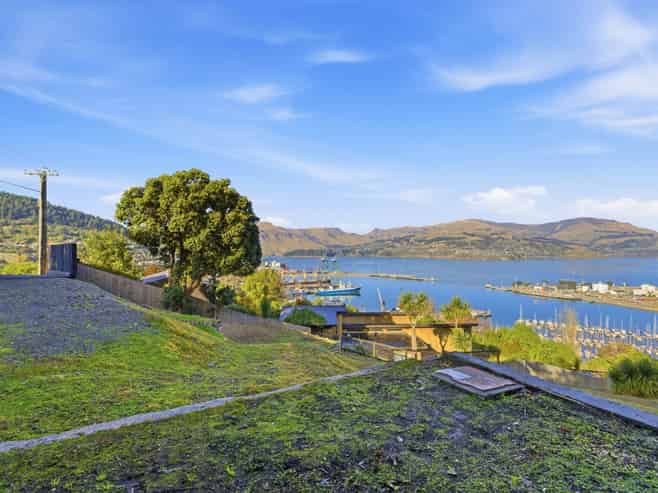 21 Bridle Path, Lyttelton