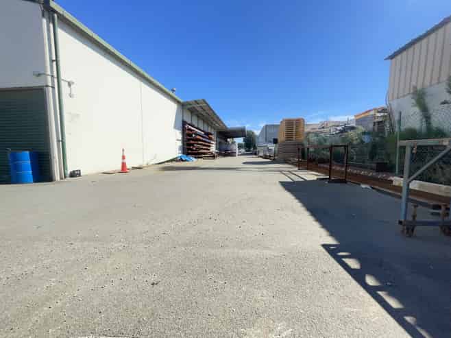 Large scale manufacturing for lease