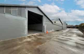 471sqm warehouse with yard