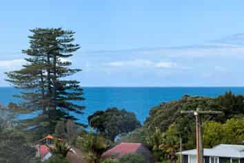 2/8 Park Rise, Campbells Bay