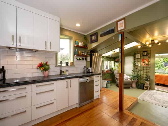4 Kuku Street, Te Awanga
