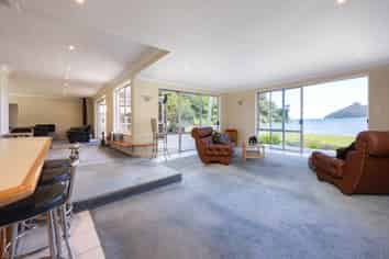 13 Foster Avenue, Huia