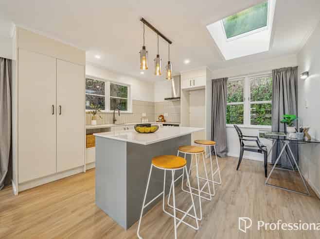 9 Damian Grove, Waterloo