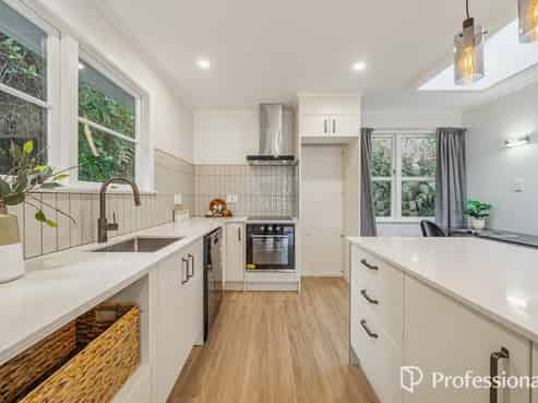 9 Damian Grove, Waterloo