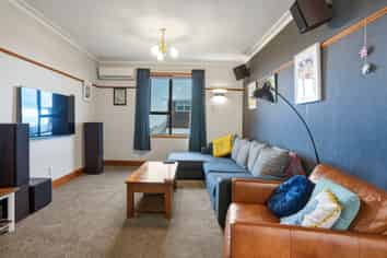127 Tomahawk Road, Andersons Bay
