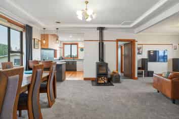 127 Tomahawk Road, Andersons Bay