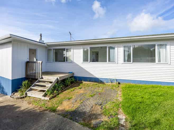 772 Whangaparaoa Road, Manly