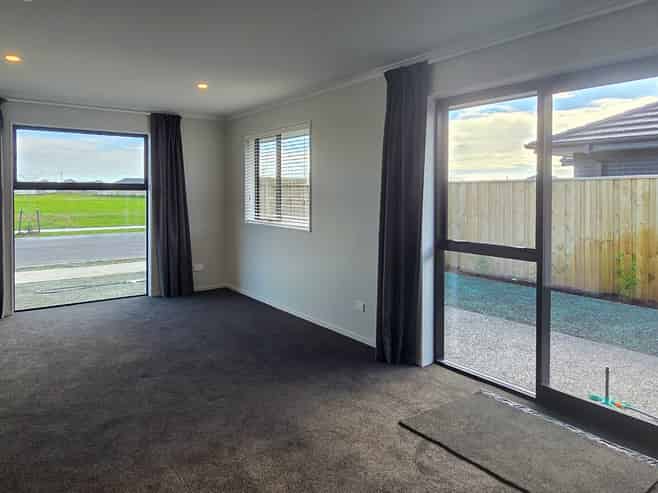 16 Hope Drive, Lincoln