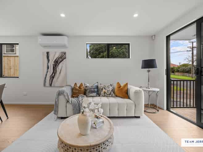 16 Moana Avenue, One Tree Hill