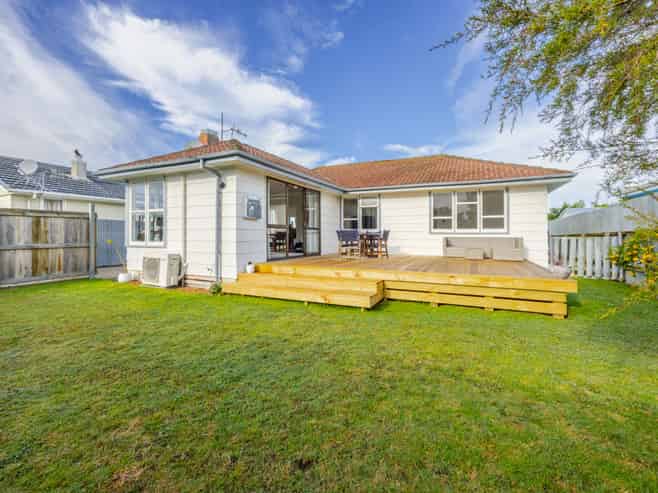 7 Wallis Place, Onekawa