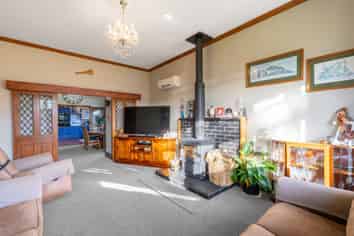 61 West Plains Road, WAIKIWI