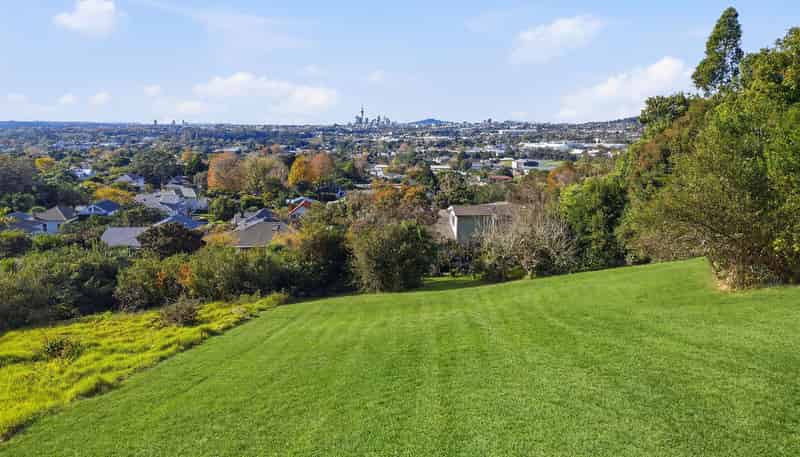 24 Summit Drive, Mount Albert
