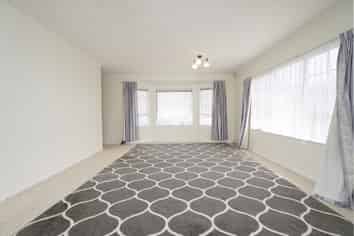 110 Oxford St, Tawa