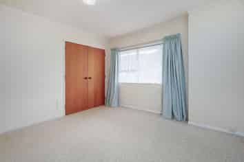 110 Oxford St, Tawa