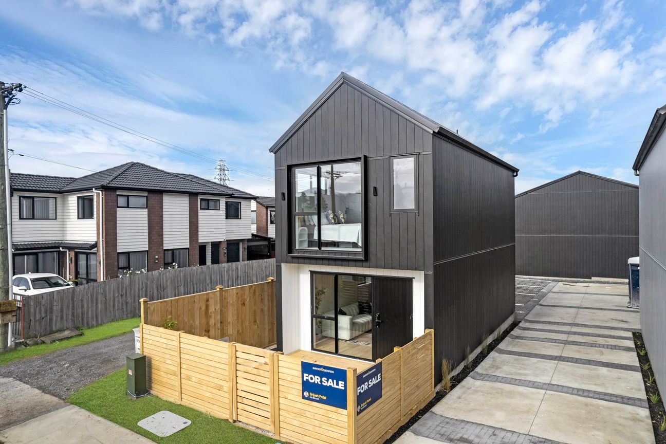Stop Renting, Start Owning! Brand New Homes - Widok 3