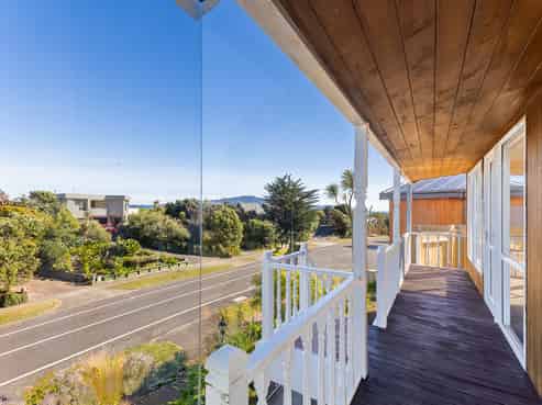 151 Weggery Drive, Waikanae Beach
