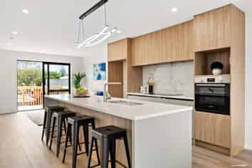2/53 Taikata Road, Te Atatu Peninsula, Waitakere City, Te Atatu Peninsula