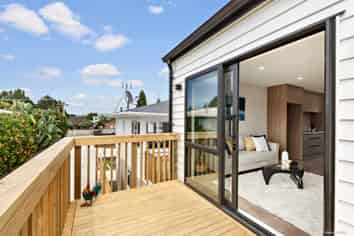 2/53 Taikata Road, Te Atatu Peninsula, Waitakere City, Te Atatu Peninsula