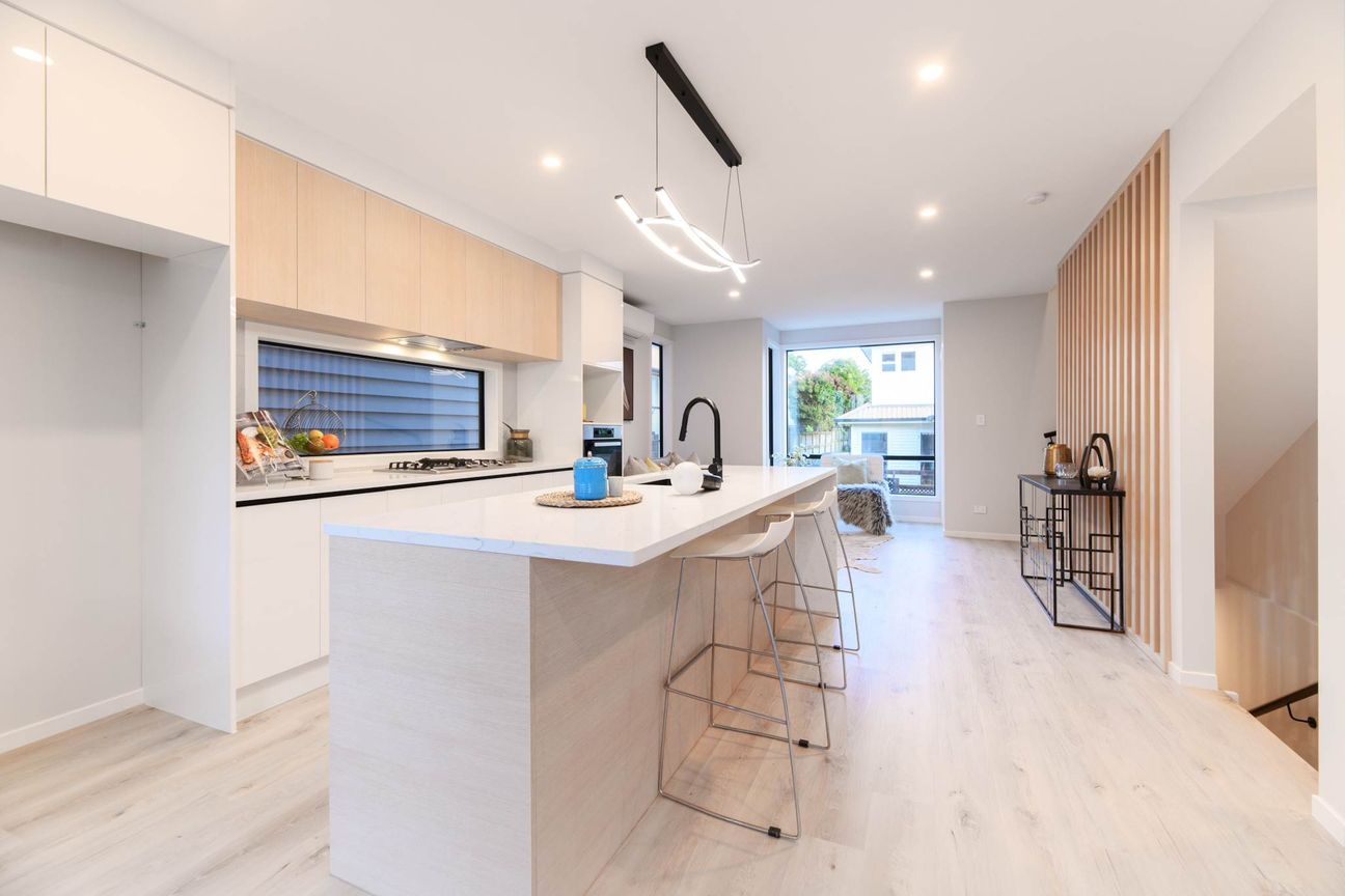 Your Ideal Family Home in Epsom - Ansicht 2