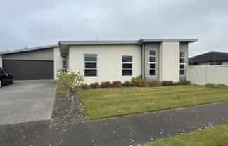 4 Winfield Drive , Wigram