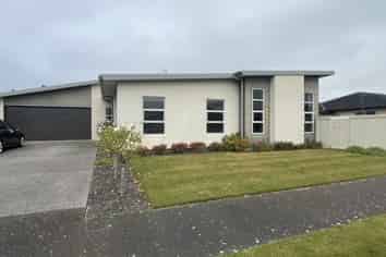 4 Winfield Drive , Wigram