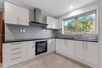 2/51 Huia Road, Papatoetoe