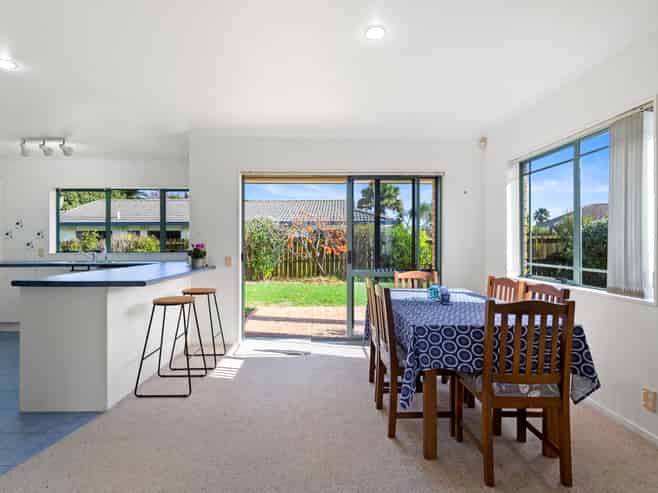 19 Brookesmith Drive, Waiuku