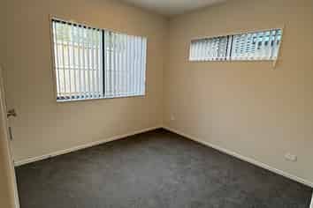 54 Drumbuoy Drive, Flat Bush