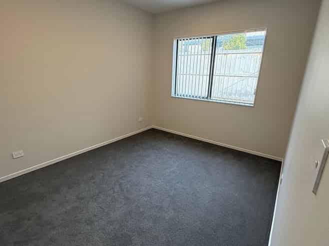 54 Drumbuoy Drive, Flat Bush