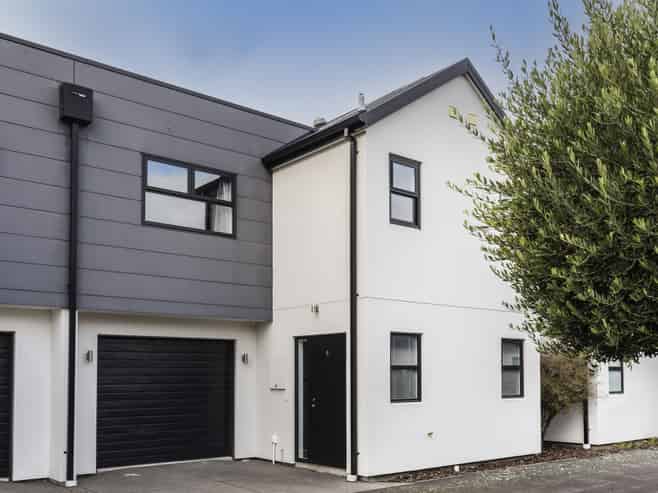 8/34 John Campbell Crescent, Hillmorton