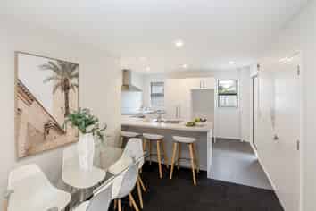 8/34 John Campbell Crescent, Hillmorton